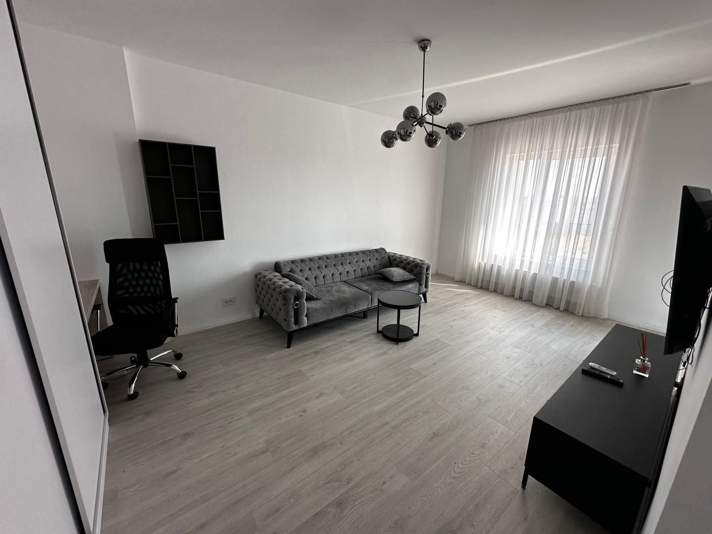 2 Camere Parcare 10min Metrou Petrache Poenaru Lake House2 Lacul Morii - Poză 1