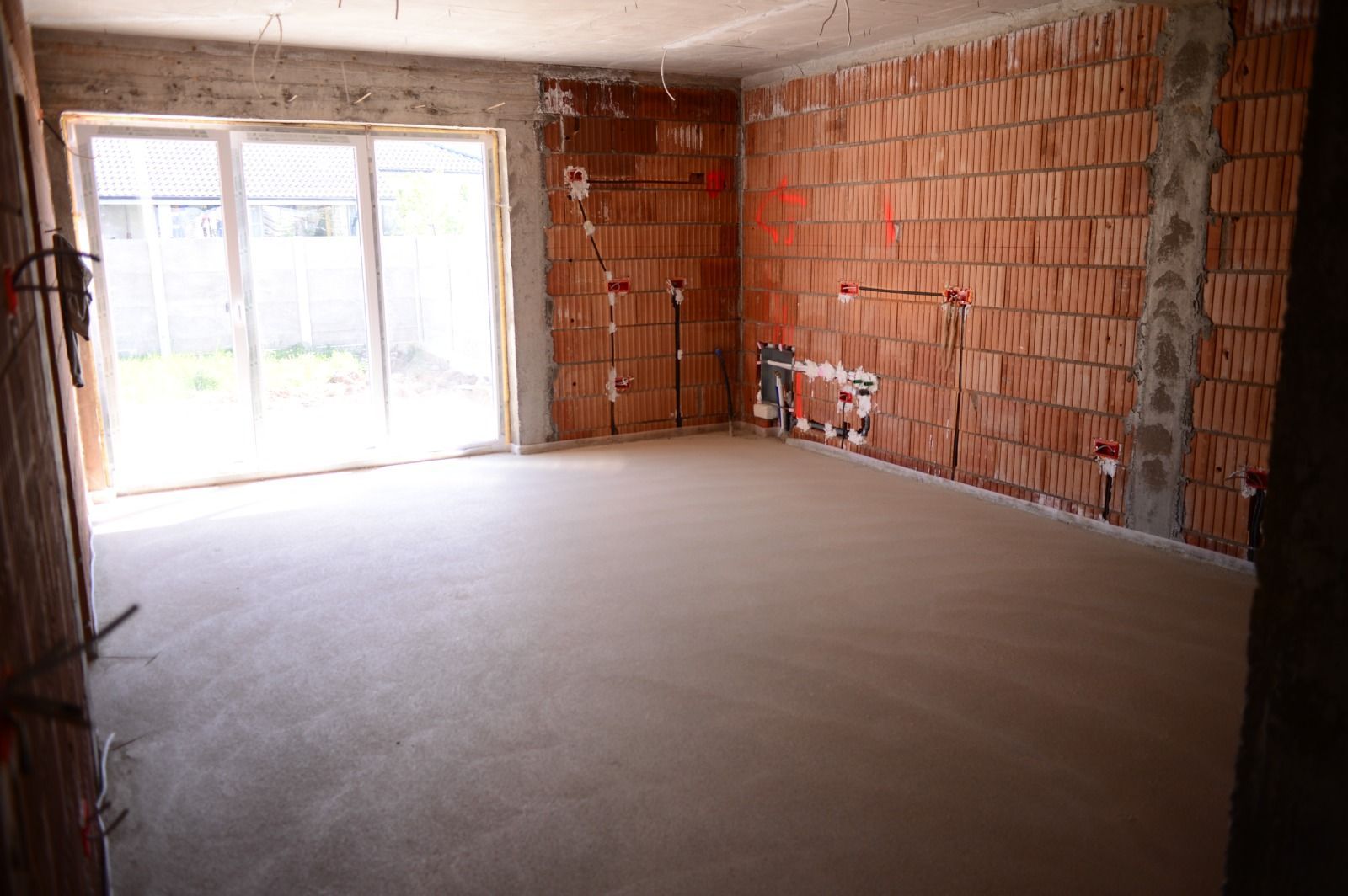 Sanandrei, Duplex pe PArter , 3 Dormitoare, 2 bai, Dresing, Perete Dublu - Poză 10