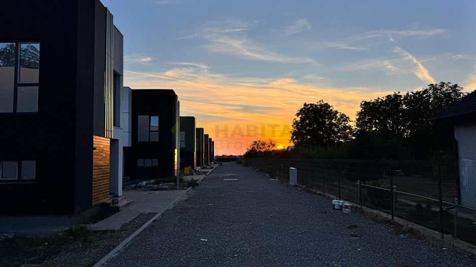 Super oferta de Halloween -  Vila Individuale de Lux în Tunari - Poză 3