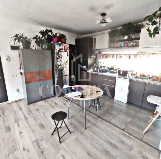 Apartament 3 camere | etaj intermediar | Zona Teilor - Poză 4