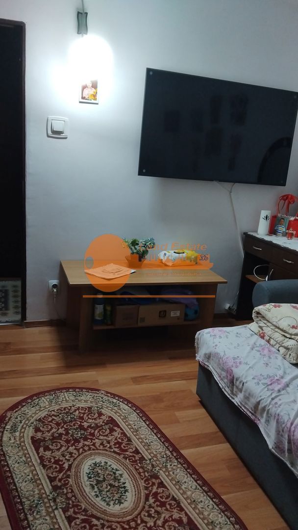 Apartament 2 camere decomandat | zonă 1 Decembrie - Poză 3