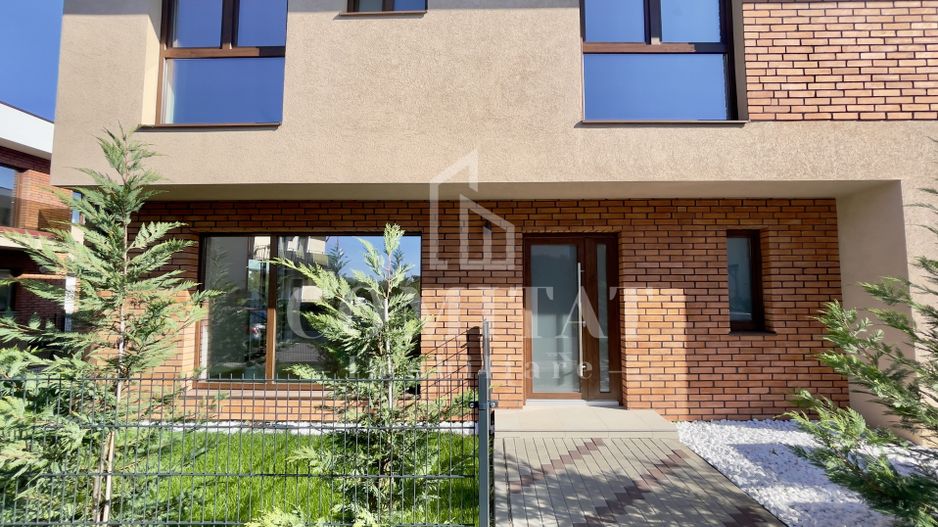 Case finisate calitativ construite zona de case și vile - Poză 18