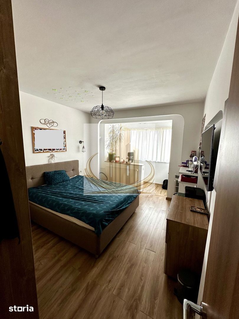 Apartament cu 4 camere si 2 bai | 84 mp | decomandat | zonă centrală - Poză 2