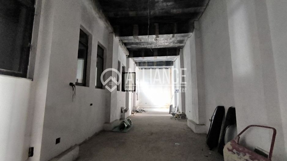 POLICLINICA CU PLATA(cod03) - Spatiu comercial luminos si inalt ! - Poză 10