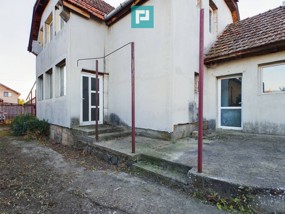 Casă/vilă cu 6 camere în Curtici - Poză 49