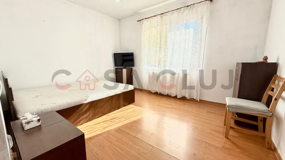 2 camere, decomandat, etaj intermediar, parcare, "La terenuri" - Poză 2