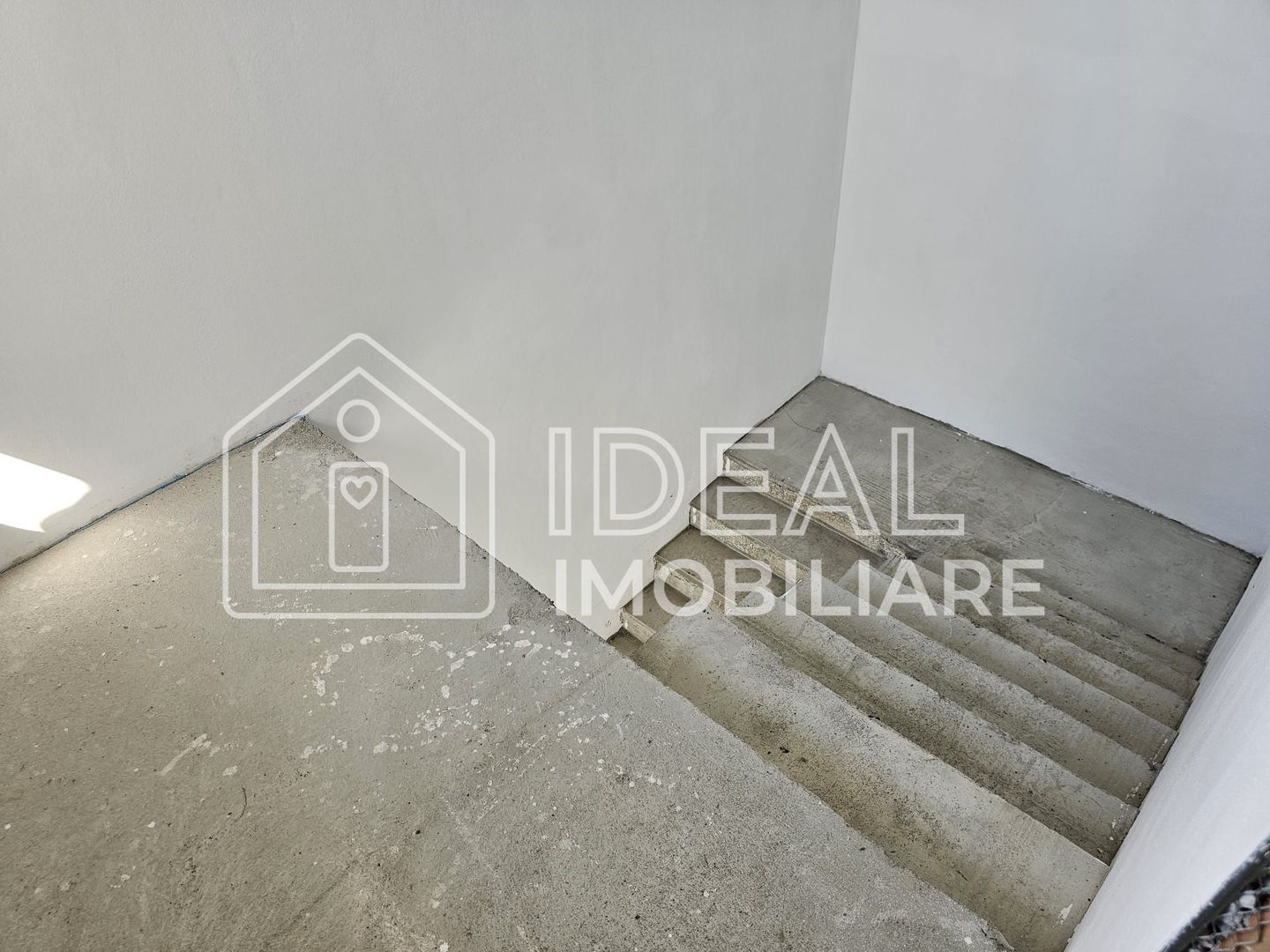 Casa cu 5 camere si vedere panoramica, in Cisnadie - Poză 15