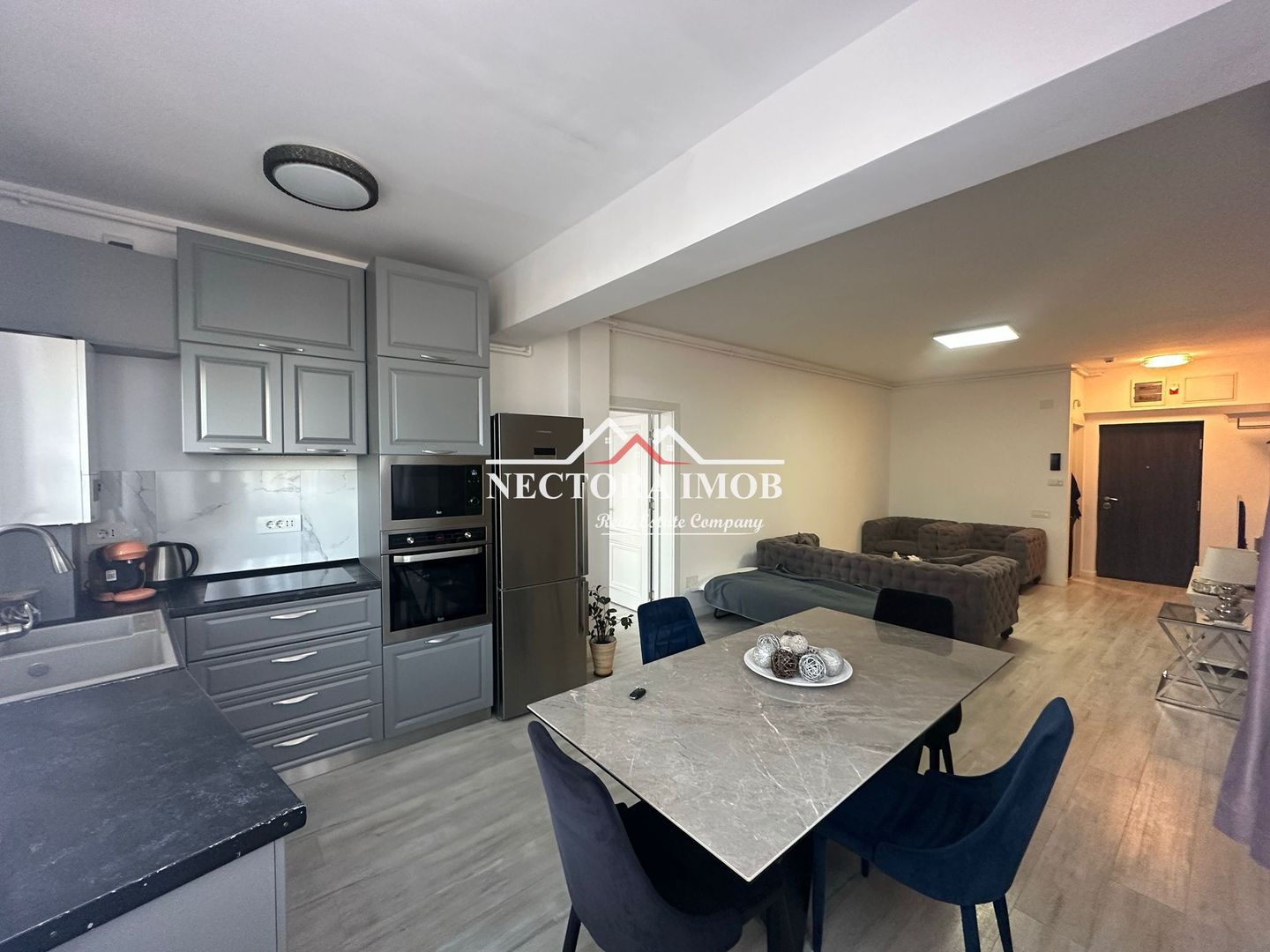 NECTORA IMOB-Apartament 2 camere,Etaj 3, Complex Luceafarul, Utilat - Poză 1