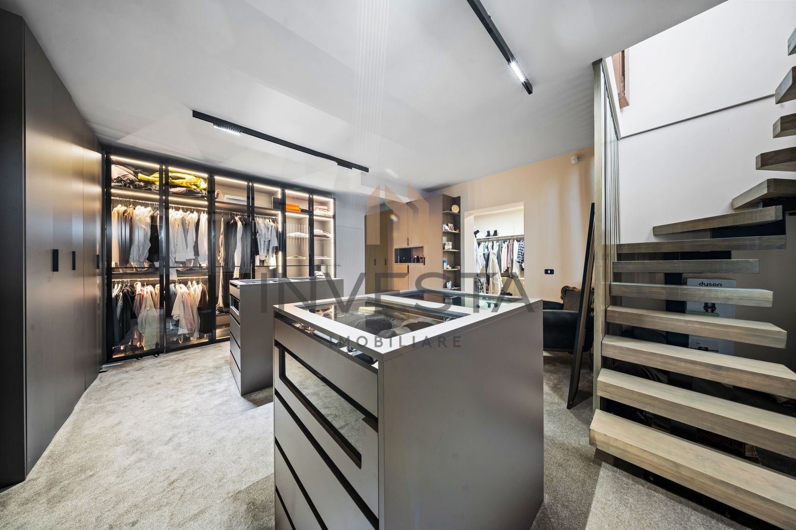 Vila de exceptie in Faget - 440 mp utili, piscina si panorama! - Poză 7