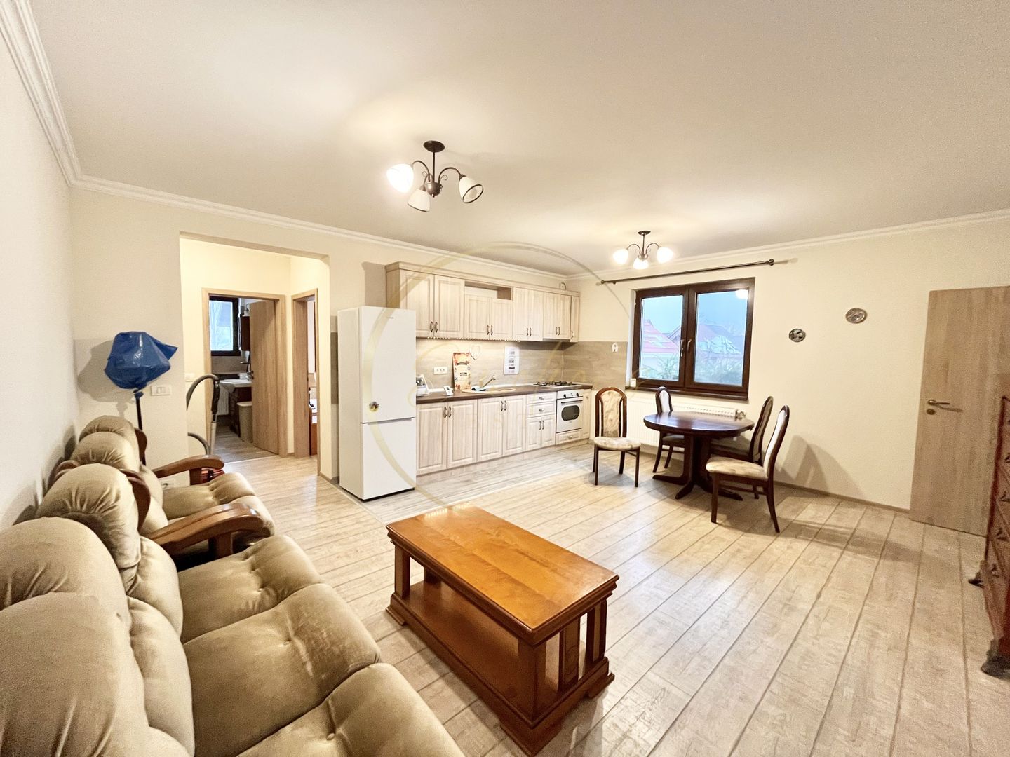 OCAZIE | Apartament 3 camere - super spațios - pet friendly - 72 mp - Poză 1