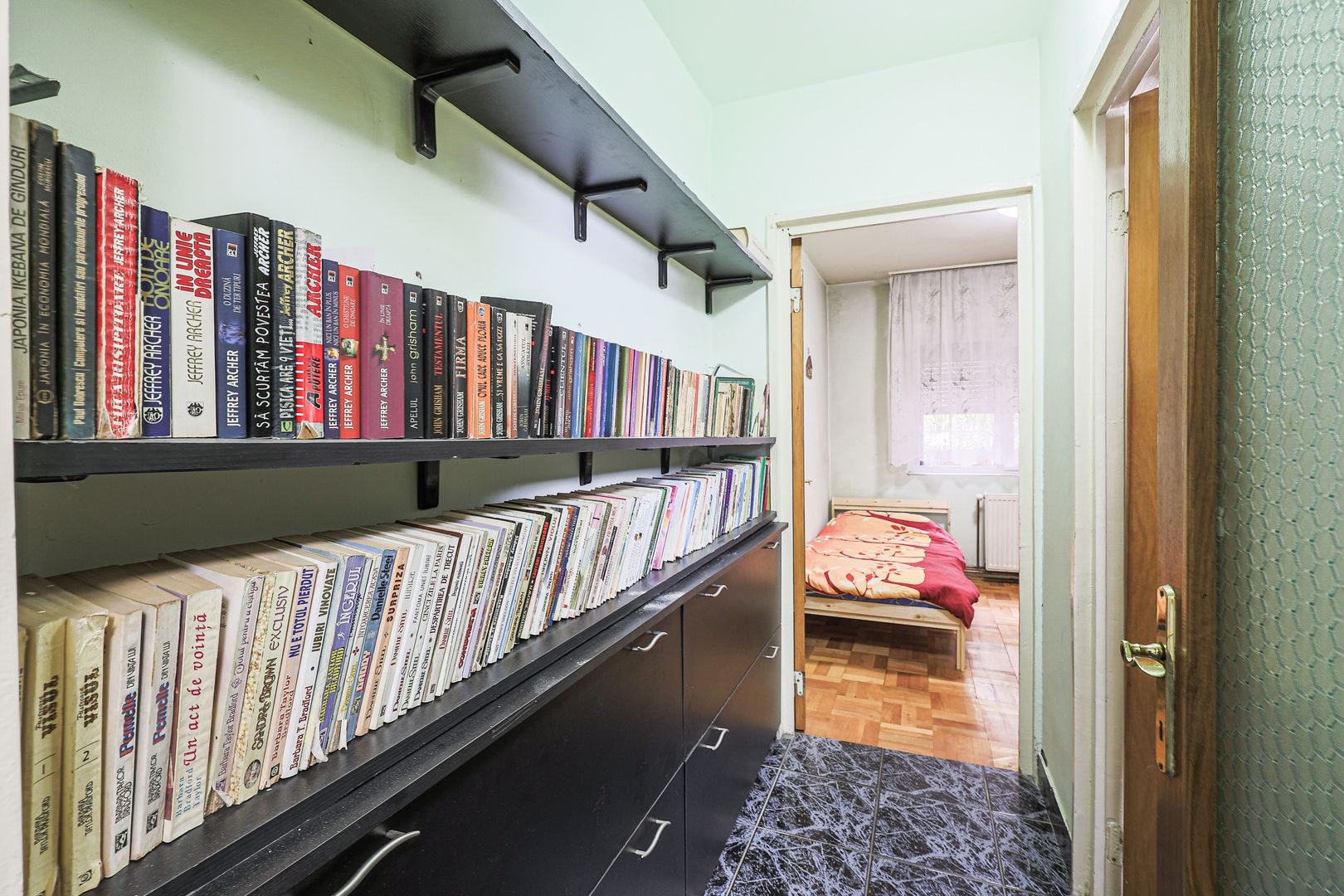 Apartament foarte spațios cu 5 camere la parter in Micalaca Comision 0 - Poză 10