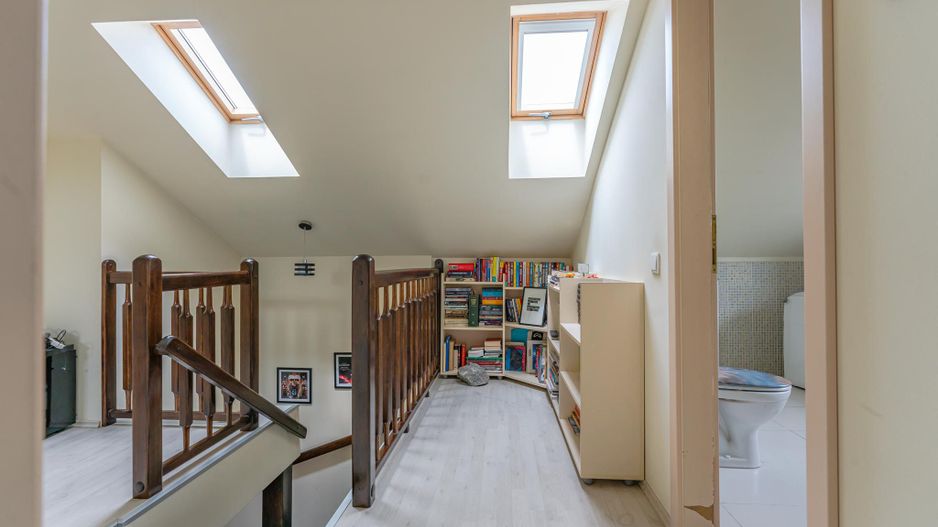 Apartament 5 camere dispus pe doua nivele in zona Brasovul Vechi - Poză 21