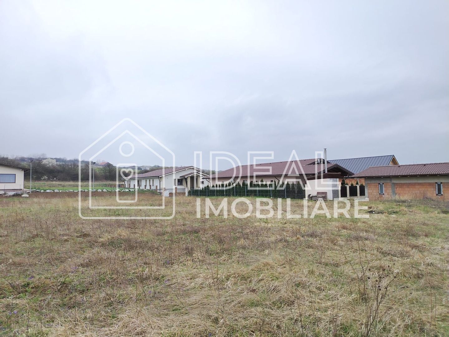 Parcele de teren intravlian 630mp fiecare. în zona Zorabia (Dealul Dăii) - Poză 2