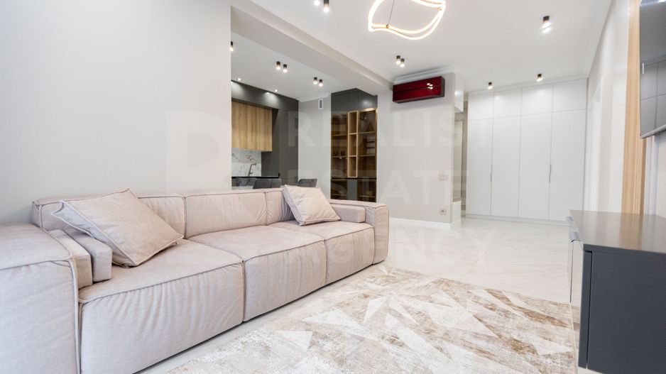 Chirie, apartament, 1 cameră + living, strada Tricolorului, Centru - Poză 4