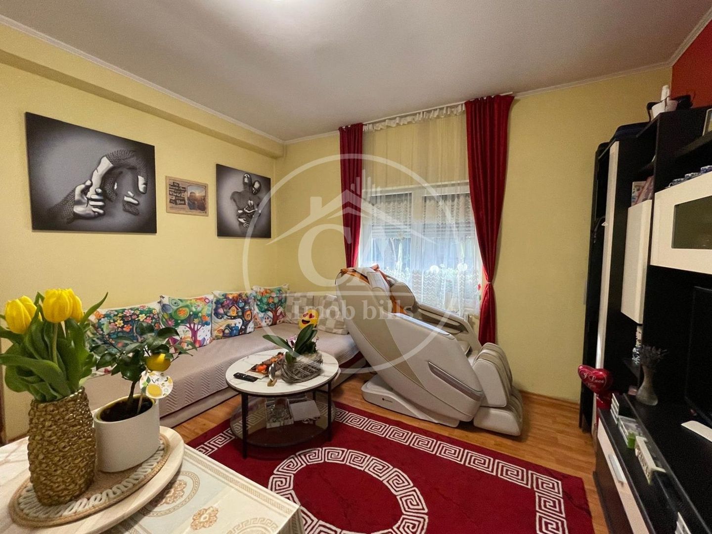 Apartament cu 3 camere la curte comuna de vanzare, Orasul Nou, Oradea - Poză 1