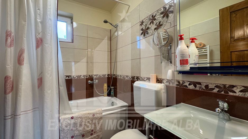 Casa individuala | De vanzare | 200 mp | 8140 mp teren | Oarda de Sus - Poză 8