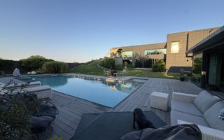 Vila Exclusivista *2223mp teren* / Piscina proprie / 5 garaje / Otopeni - Poză 2