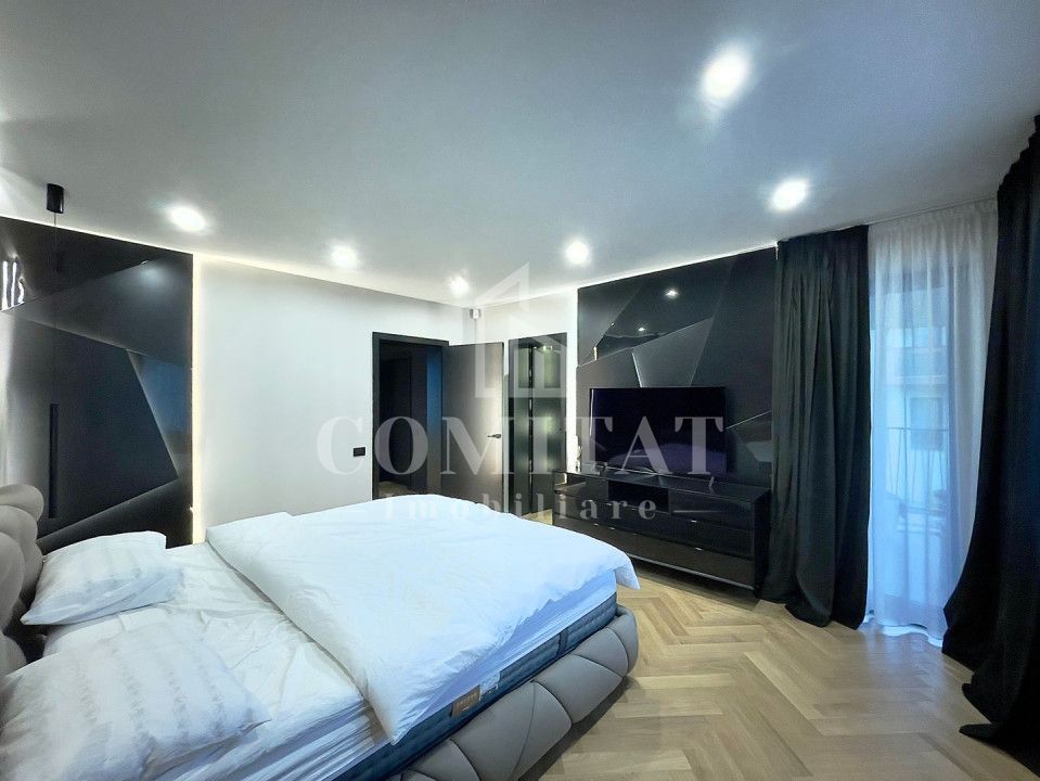 0% comision Vilă de lux la cheie lângă liziera pădurii - Poză 15