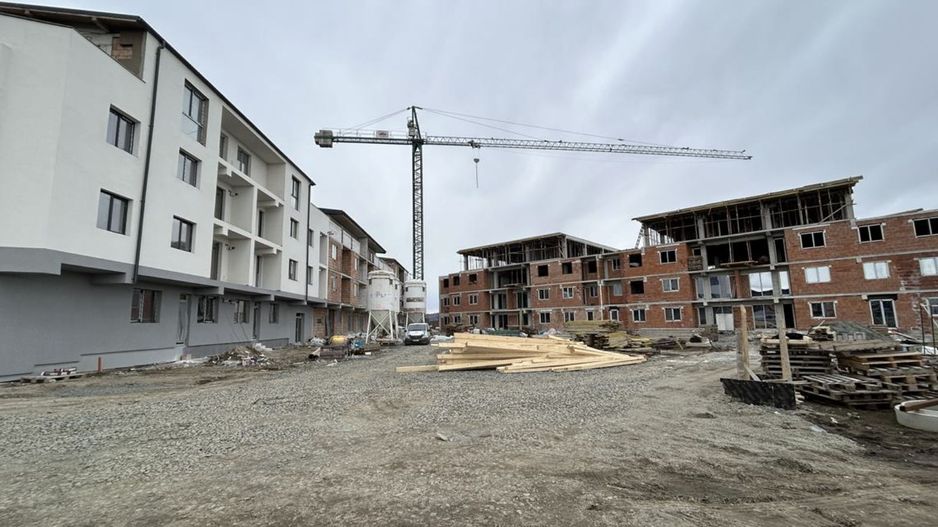 Apartament nou, etaj 1, 2 balcoane, incalzire pardoseala - Poză 1