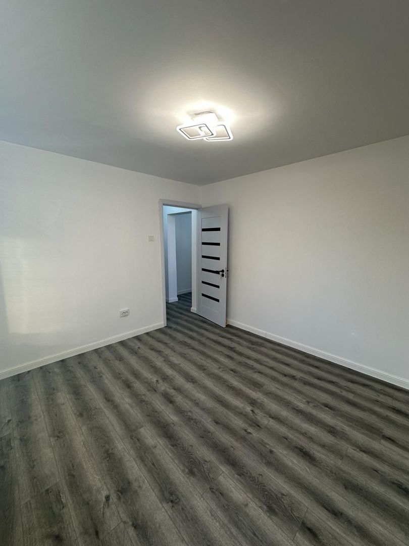 3 Camere 68mp Renovat - Aparatorii Patriei - Contract Parcare - Poză 14