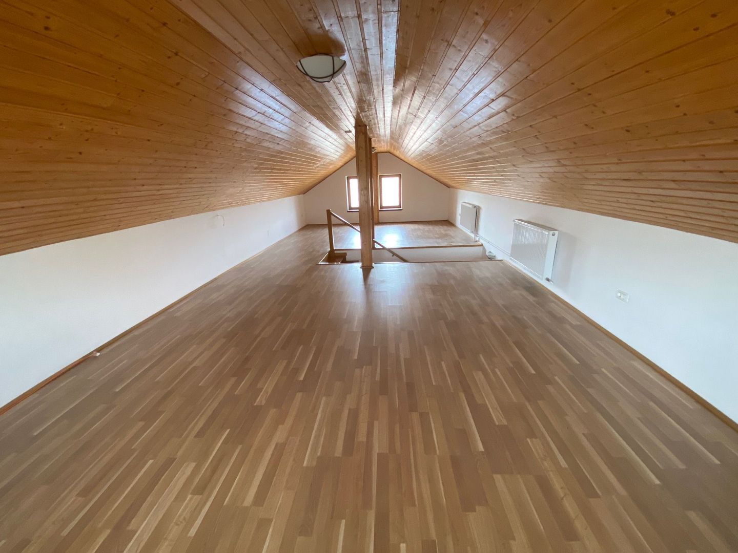 Vilă  inchiriere zona Aradului aproape de British School - Poză 24