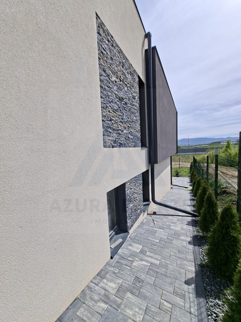 Casă moderna premium 195 mp utili cu garaj și teren 815 mp în Selimbar - Poză 14