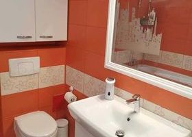 2 CAM  D MOBILAT UTILAT PARCARE IN CURTE INTERIOARA - Poză 4