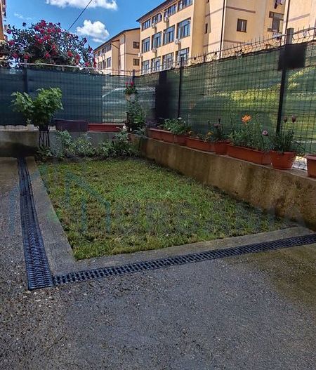 Apartament 1 cameră, complet mobilat, parter cu grădină și loc de parcare, Valea Adâncă - Poză 2