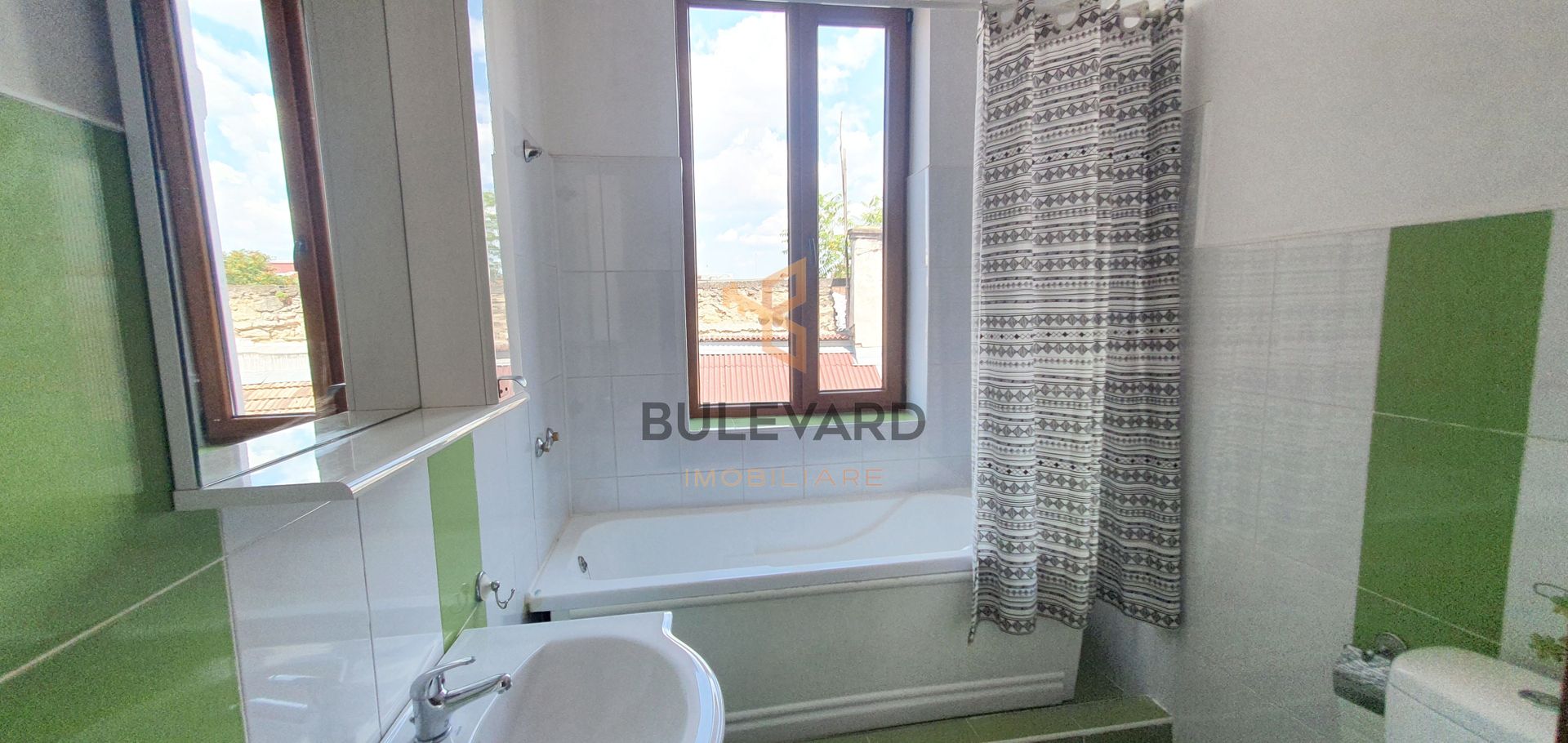 Apartament cu 3 camere, zona Centrala! - Poză 7