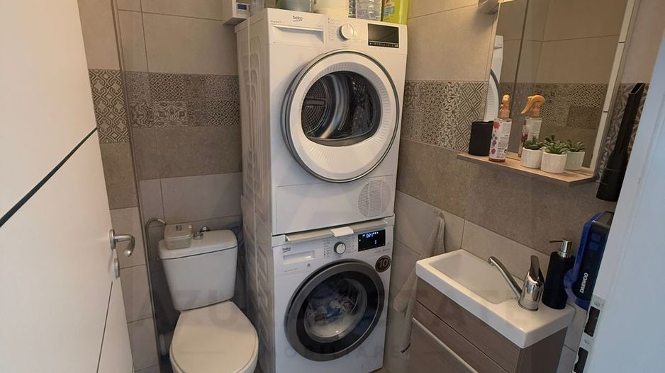 Apartament modern 4 camere 3 dormitoare 2 băi 80 mp utili  Șelimbăr - Poză 13