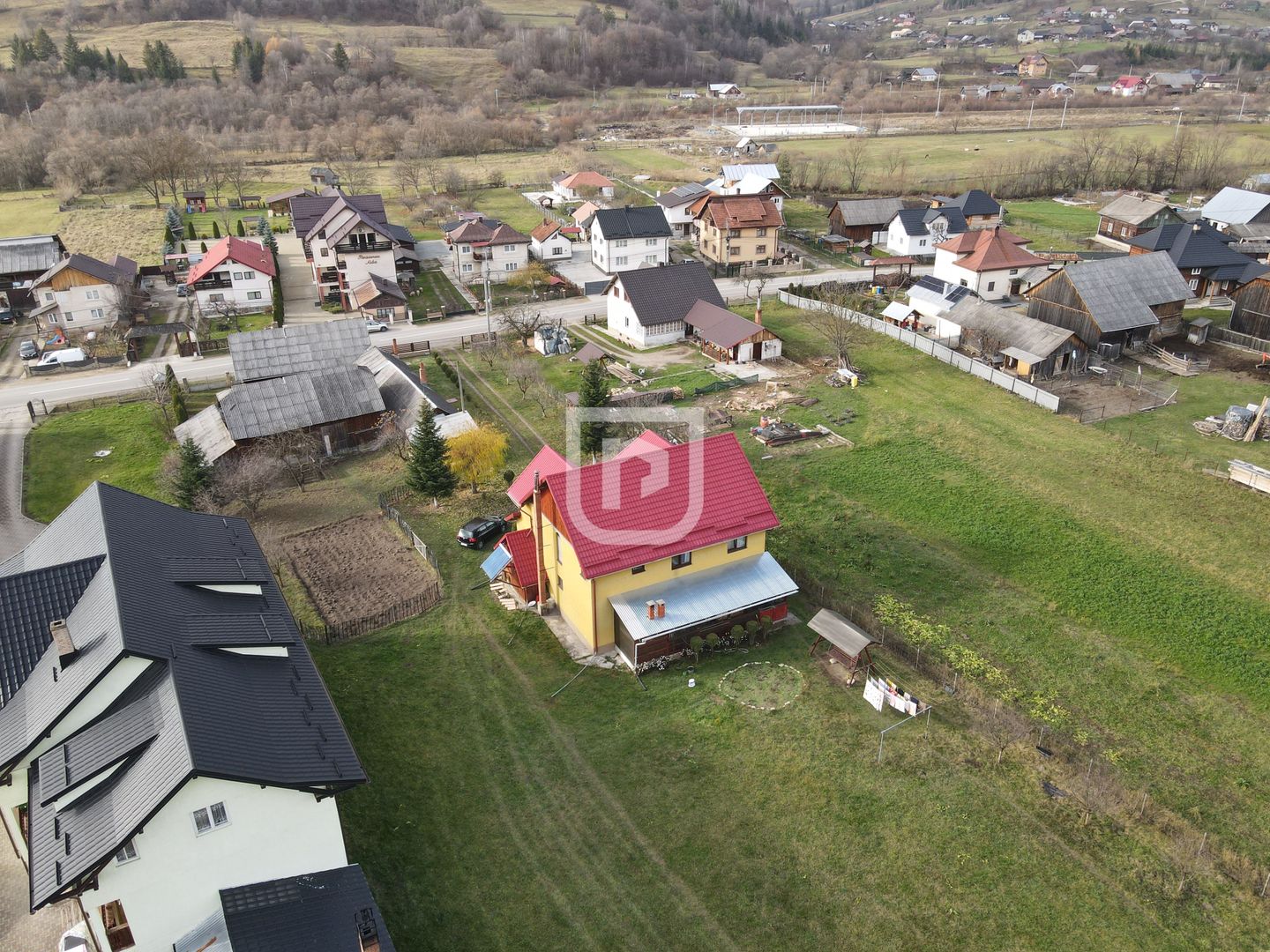 Casa cu 4 dormitoare | strada Manastirii | Gura Humorului - Poză 20