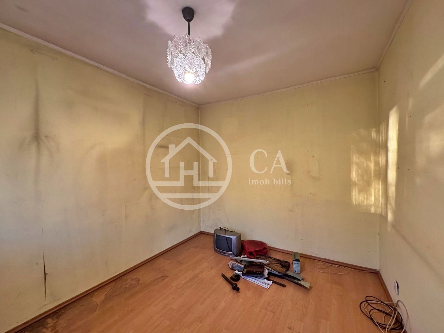 Apartament cu 2 camere de vanzare Str. Seleusului Zona Velenta,Oradea - Poză 4