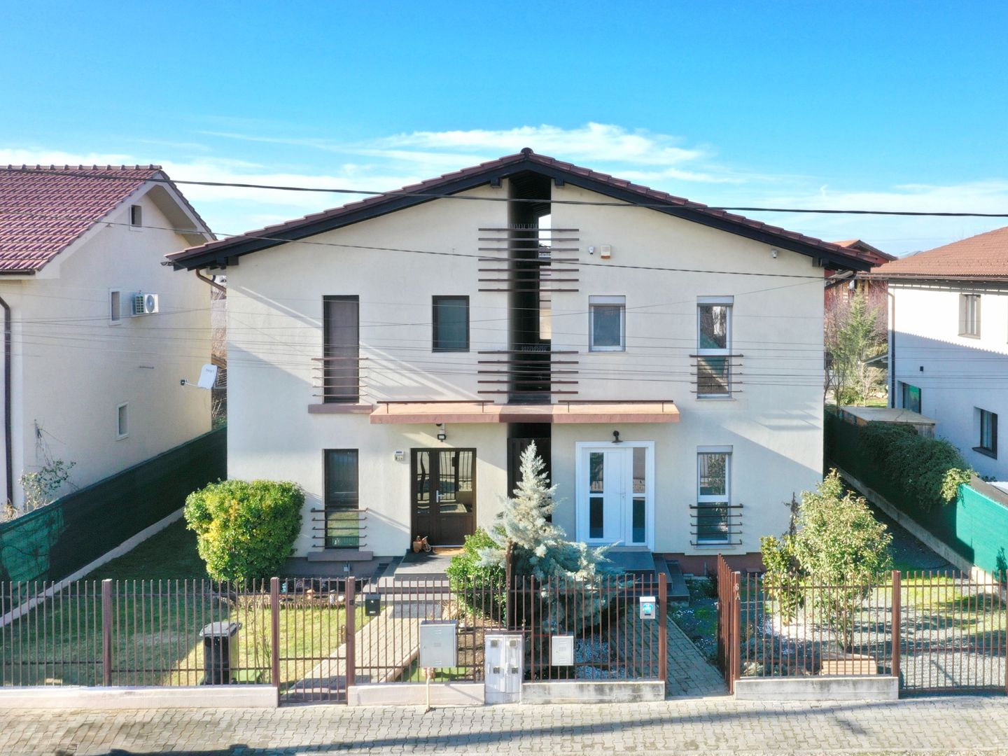 Duplex Despartit Total | 4 Cam | Dotari Premium-Semineu | Comision 0 - Poză 1