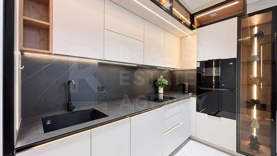 Vânzare, apartament, 2 camere, str. Calea Ieșilor, Sculeni - Poză 1