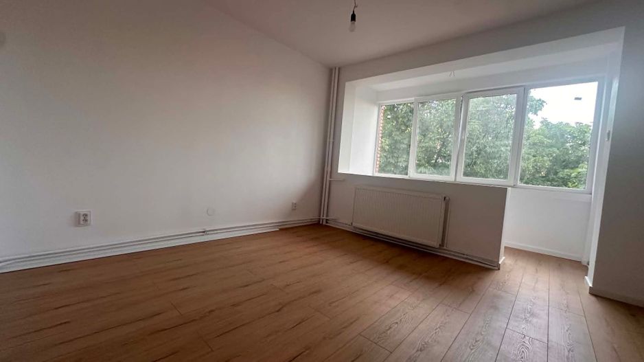 Circumvalatiunii | 2 Camere | Decomandat | Etaj intermediar | Centrala Proprie - Poză 4