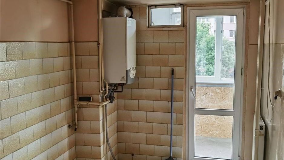 APARTAMENT 3 CAMERE LA BULEVARD | GORJULUI - Poză 4