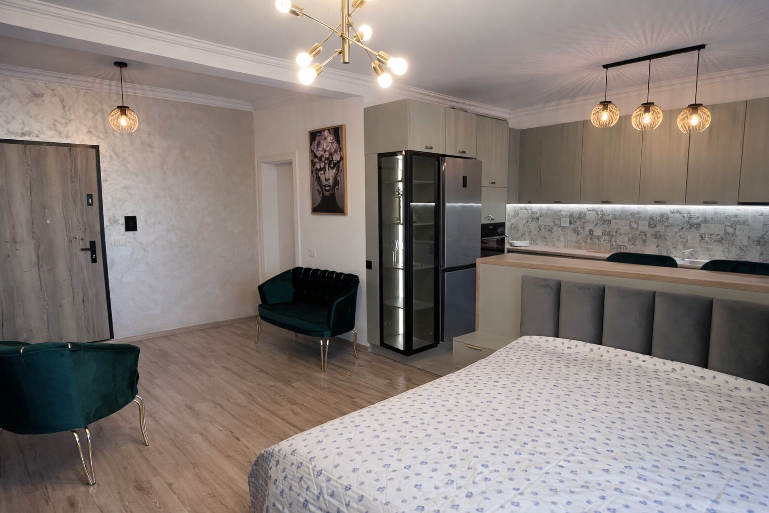 Prima Închiriere | Apartament  1 Cameră | Zona Șagului | Parcare Privată - Poză 2