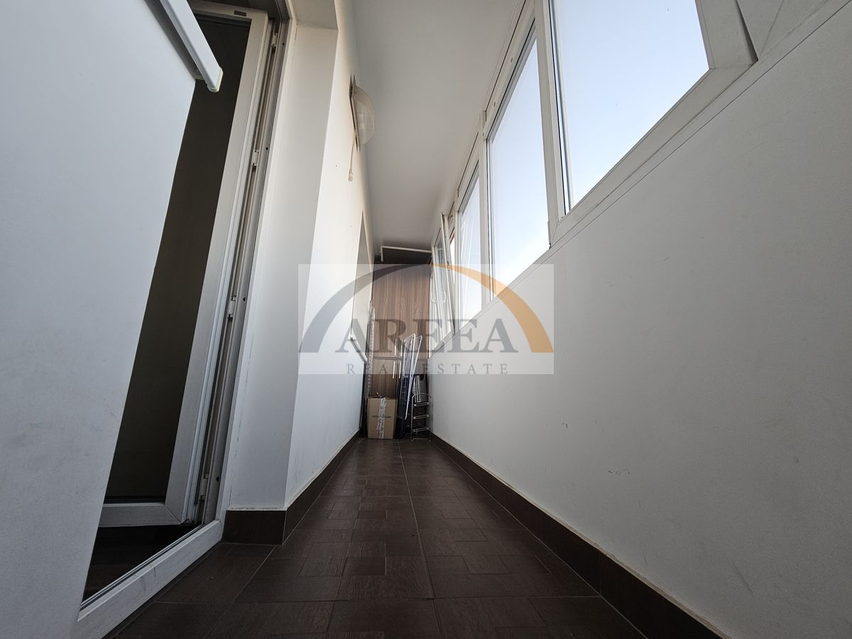 De vanzare - elegant, renovat complet - 3 camere la Calea Vacaresti - Poză 10