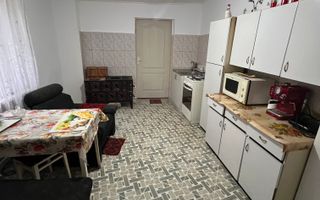 Două case individuale de vânzare în Teliuc –ideale pentru două familii - Poză 13