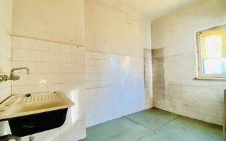 Casa singura in curte in apropiere de Parcul Carol - Poză 8