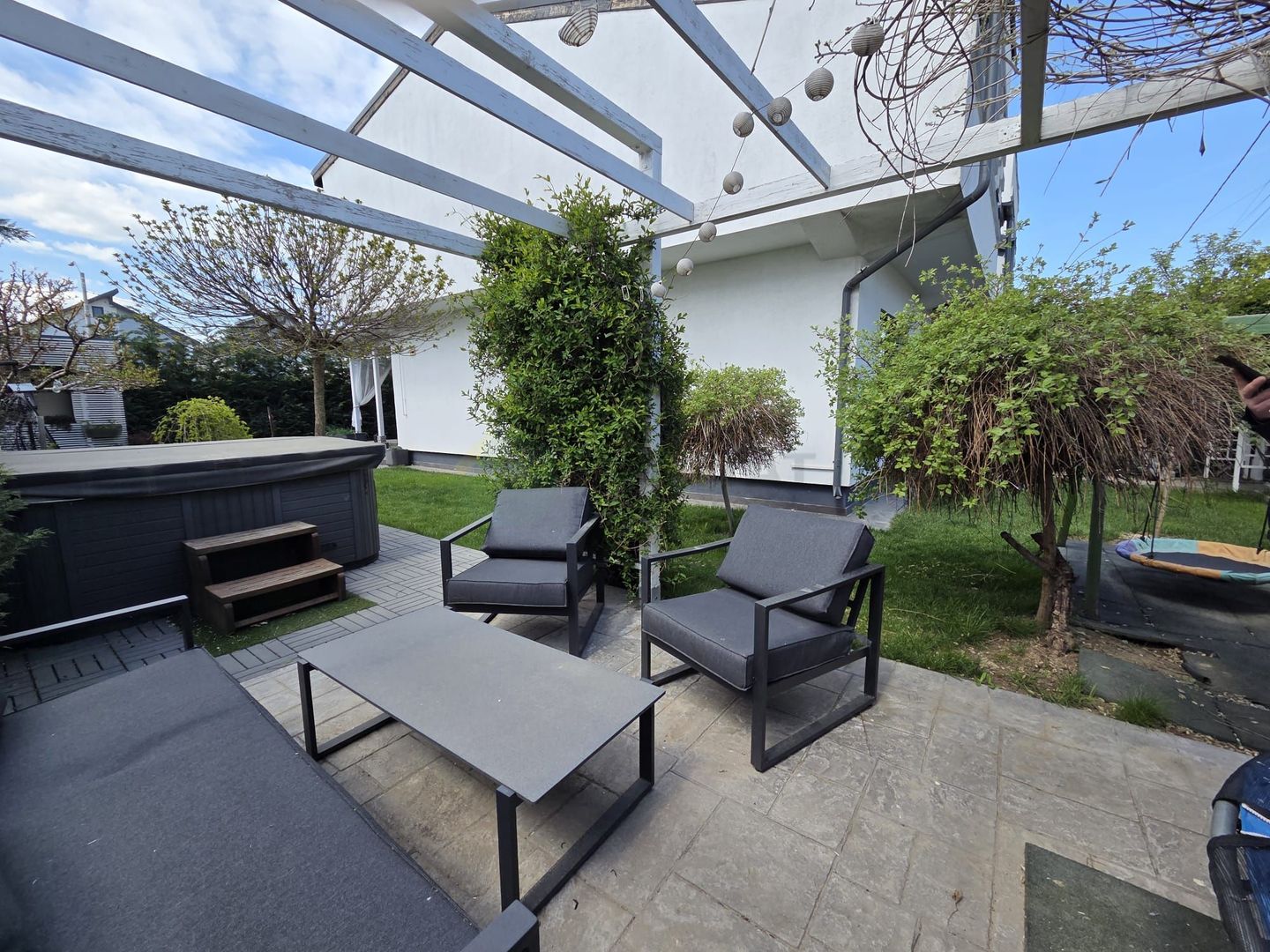 Casă modernă de vânzare în Tunari – Jacuzzi | Foisor | Panouri fotovoltaice - Poză 6