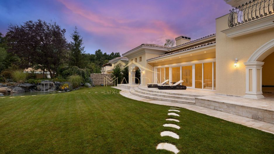 Vila Mediteraneana de vanzare II Bucuresti - Poză 1