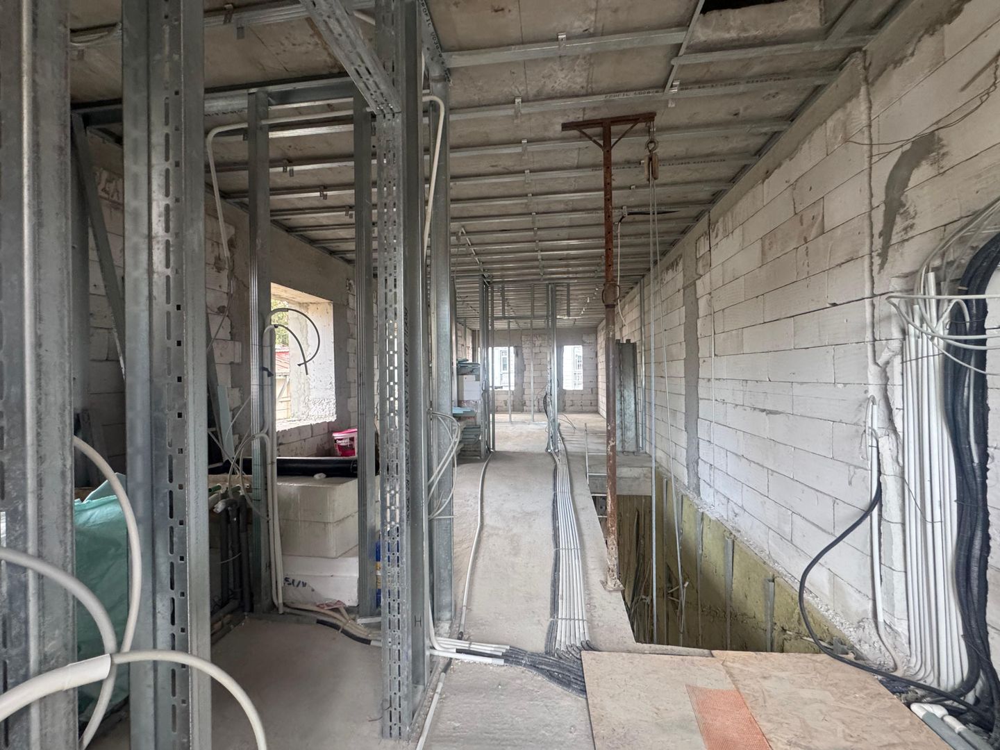 Vila solidă cu potential mutiplu 5 camere + teren || Piața Romană–Polonă - Poză 3