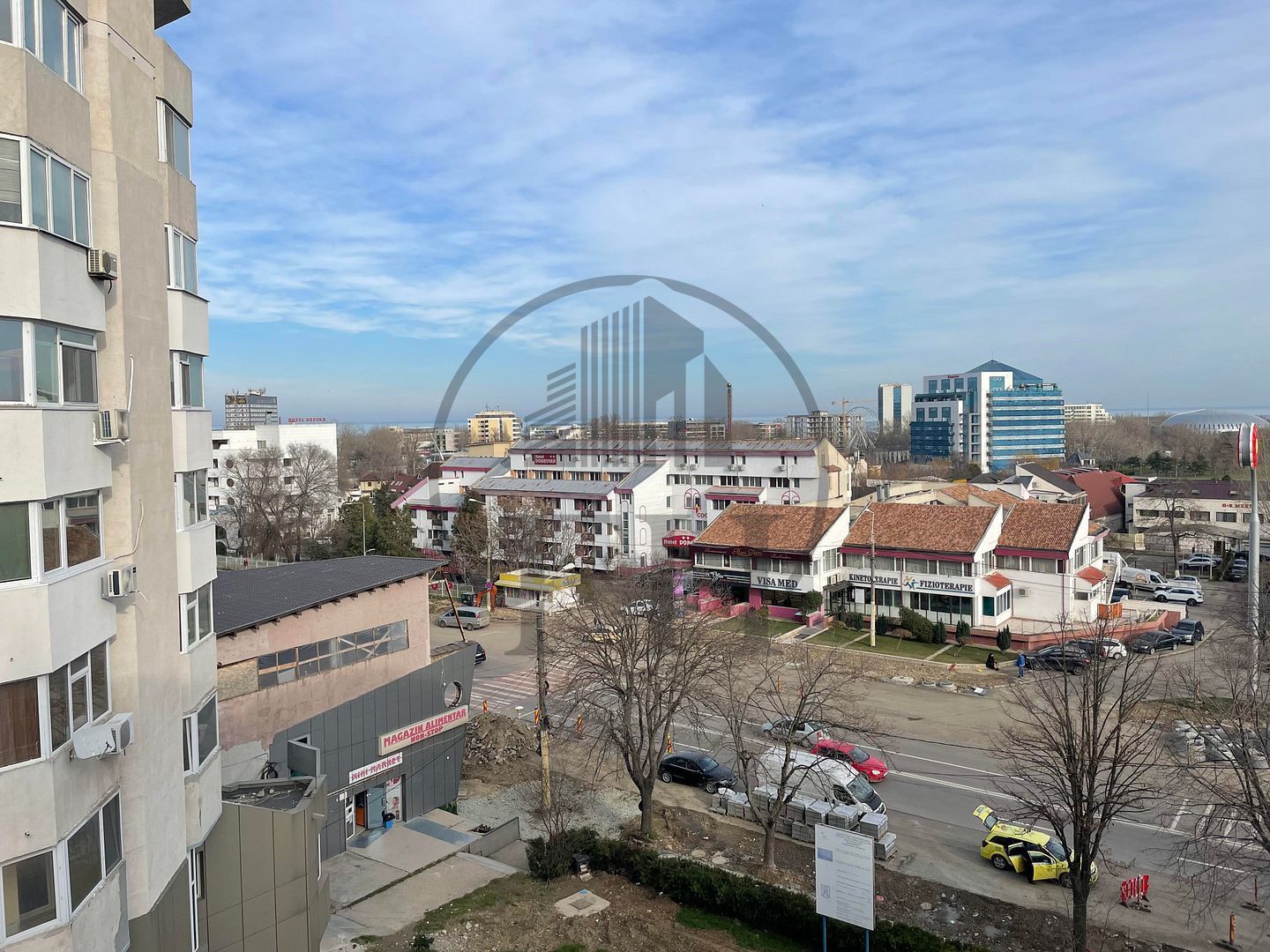 VANDUT/ SOLD-Apartament cu 3 camere de vânzare în zona Tomis Nord - Poză 3