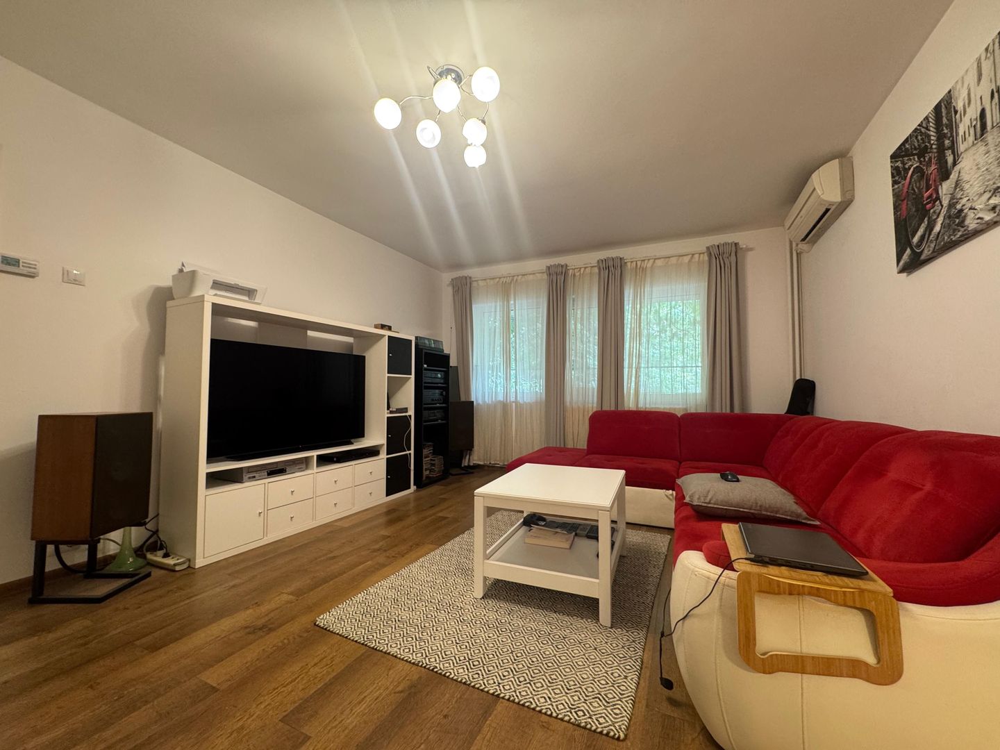 4 camere- DECOMANDAT | AVIATIEI - Poză 1