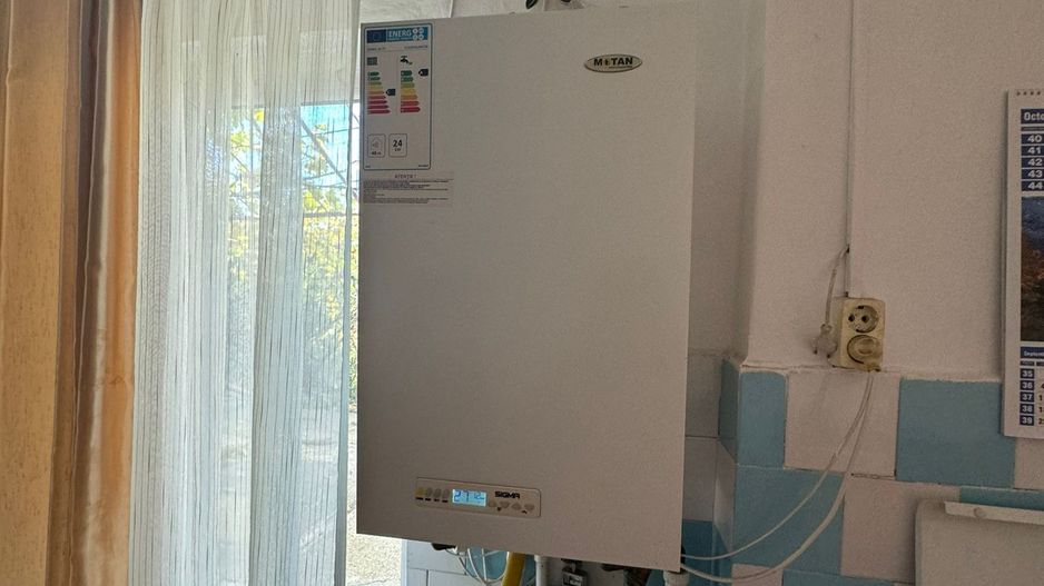 De vânzare  casă situată pe strada Mihail Sadoveanu - Poză 12