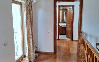 Casa deosebită în Europa – stil clasic, terase și grădină amenajata - Poză 10