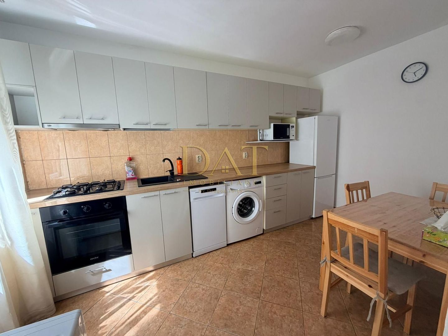 Apartament 3 camere | 53 mp | zona linistita | mobilat | zona BIG - Poză 13