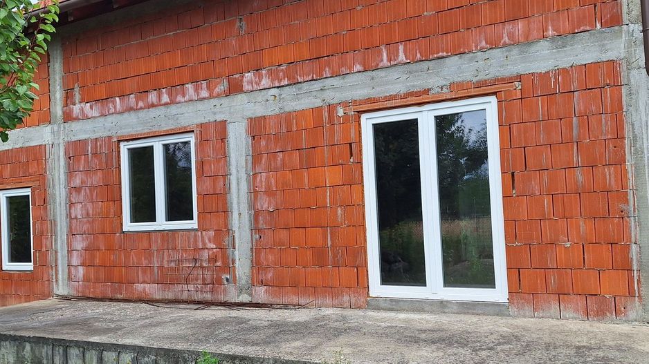 BRASADAS vinde casă în rosu și casa veche. - Poză 4