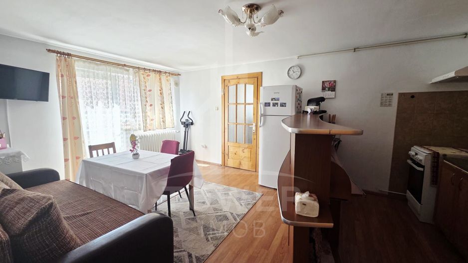 Apartament de vânzare - Parcul Sub Arini - Poză 1